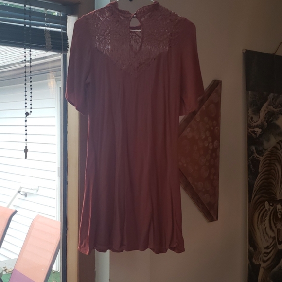 Dress - Picture 4 of 4